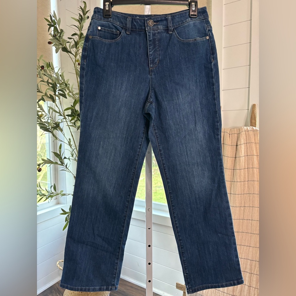 Christopher & Banks Relaxed Straight Leg Jeans, Classic, Size 4 Short - Picture 2 of 4